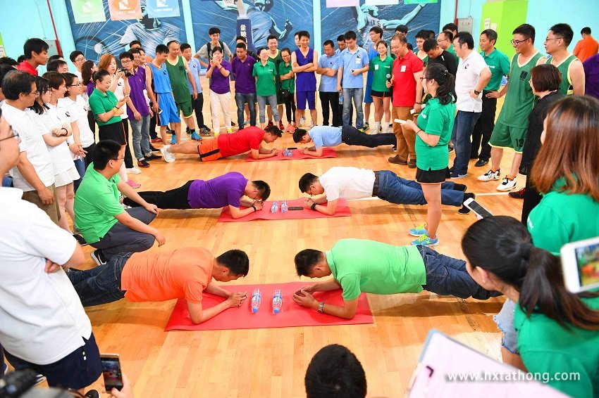 18 平板支撑2.jpg